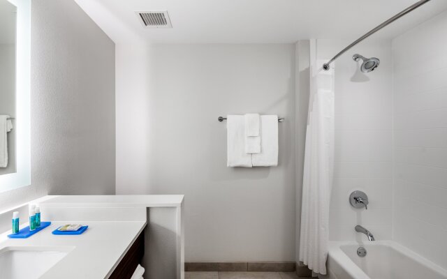 Holiday Inn Express And Suites Santa Ana - Orange County, an IHG Hotel