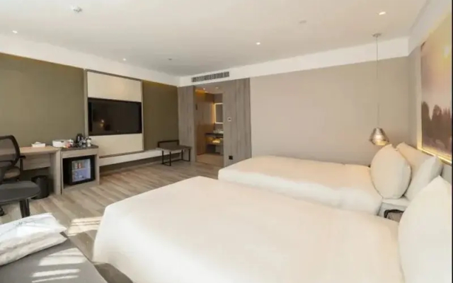Atour Hotel(Changchun International Convention and Exhibition Center Ecological Plaza)