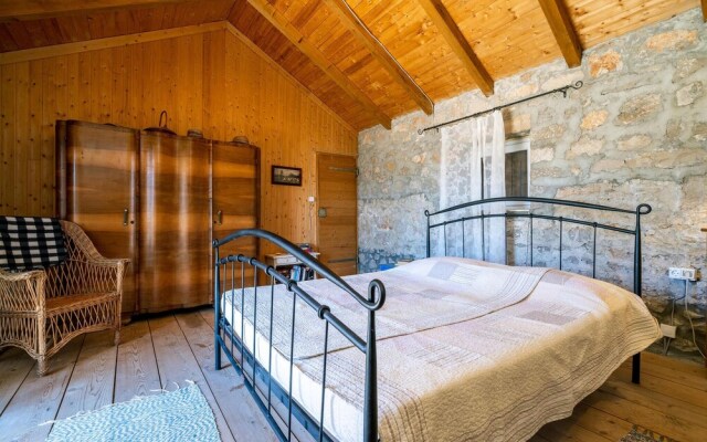 Stunning Home in Janjina With Wifi and 2 Bedrooms