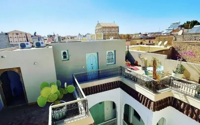 Riad Lumière