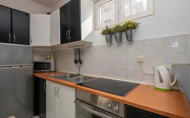 Stunning Apartment in Makarska With Wifi and 1 Bedrooms