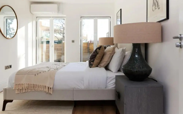 The Wembley Park Secret - Spacious 3bdr Flat With Terrace