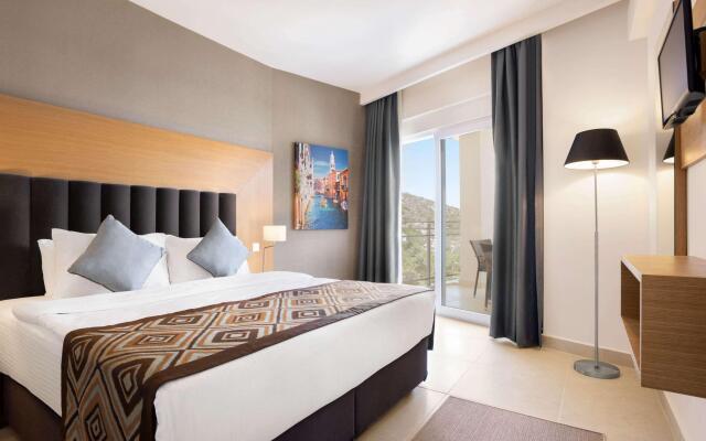 Ramada Hotel & Suites by Wyndham Kusadasi