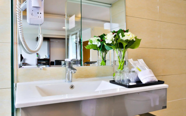 Sky View Hotel Yangon