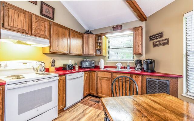 Roundette Cabin 2 Bedrooms 1.5 Bathroom Cabin