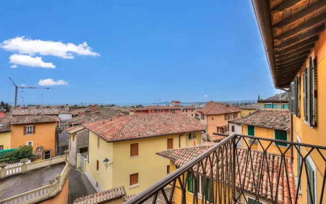 Agata Maison-historical Center and Lake