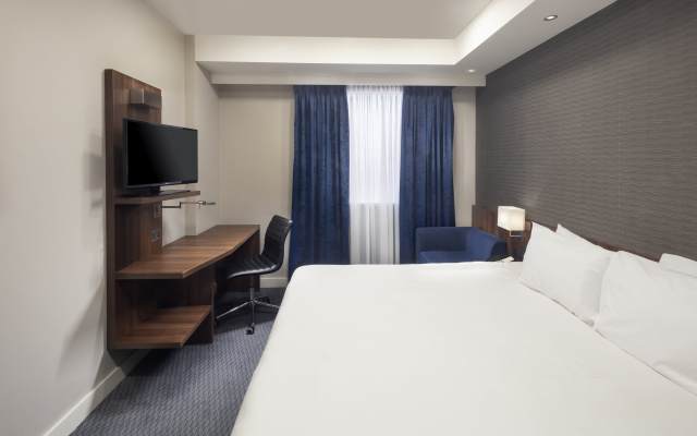 Holiday Inn Express Aberdeen Airport by IHG