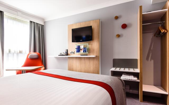 Holiday Inn Express Portsmouth - Gunwharf Quays, an IHG Hotel