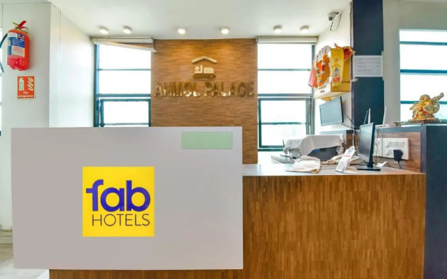 OYO 23289 Hotel Anmol Palace