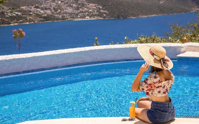 Kalkan Saray Suites - Adults Only