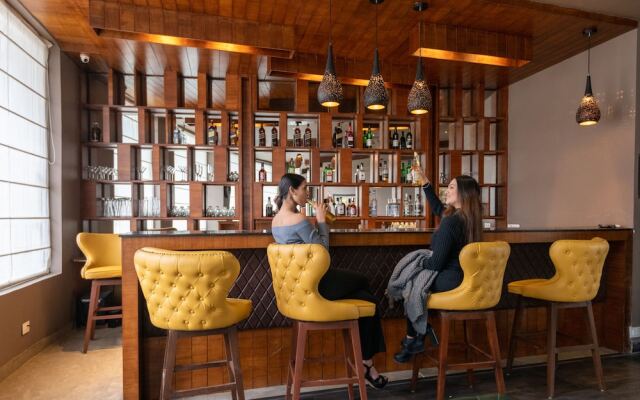 Coral Resort and Spa, Centrally Heated Mountain Side Resort, Manali