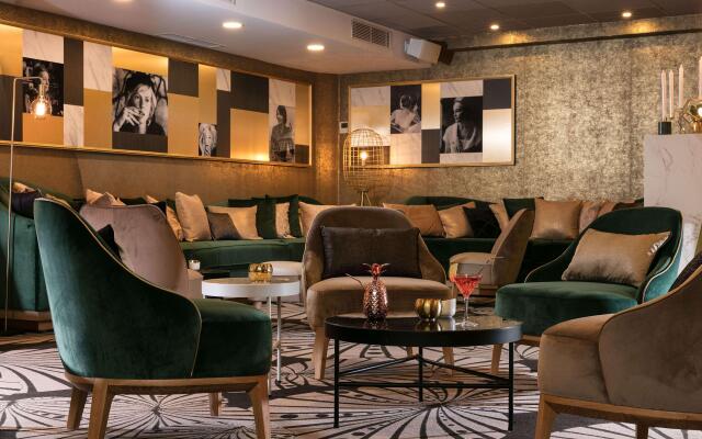 Niepce Paris Hotel, Curio Collection by Hilton