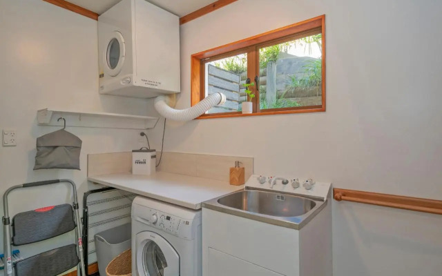 Cythera - Tairua Holiday Home