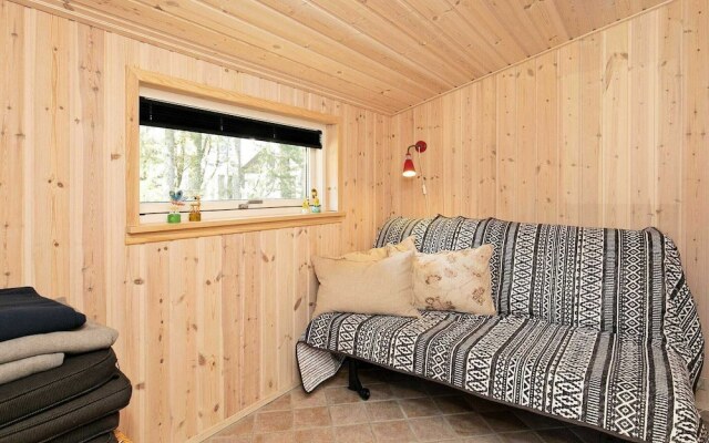 Peaceful Holiday Home In Albæk Near Sea