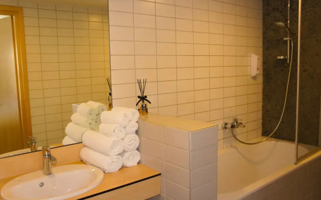 Zaliasis slenis - Self check-in hotel