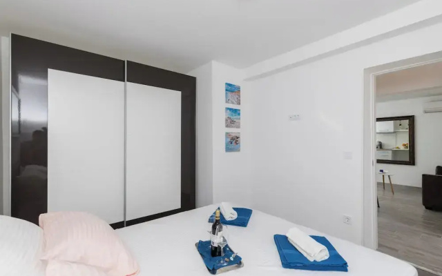 Apartment Semi