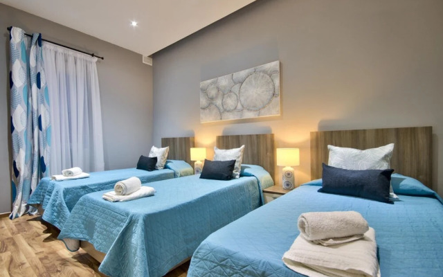 Seaviews Hilltop Beach House St Julians