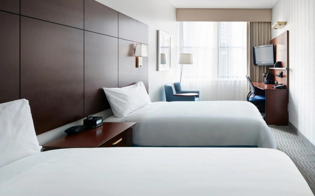 Central Loop Hotel