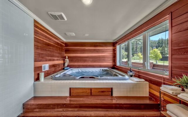 Forest Suites Resort at Heavenly Village