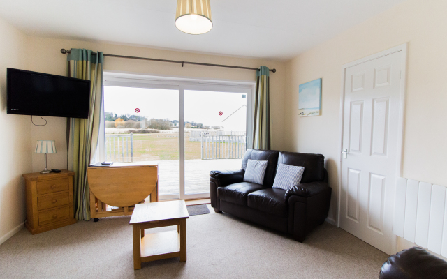 Seaview Holidays - Salterns Village