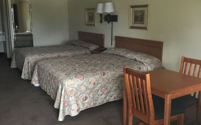 Country Hearth Inn & Suites - Piedmont