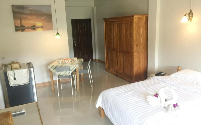 Baan Bangrak Residence (SHA Extra Plus)