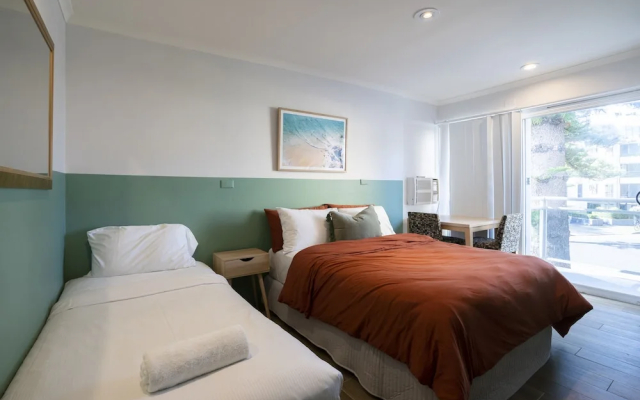 Manly Waves Studios & Apartments