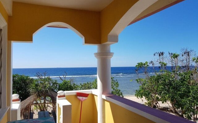 Paz Patar Beach House Resort