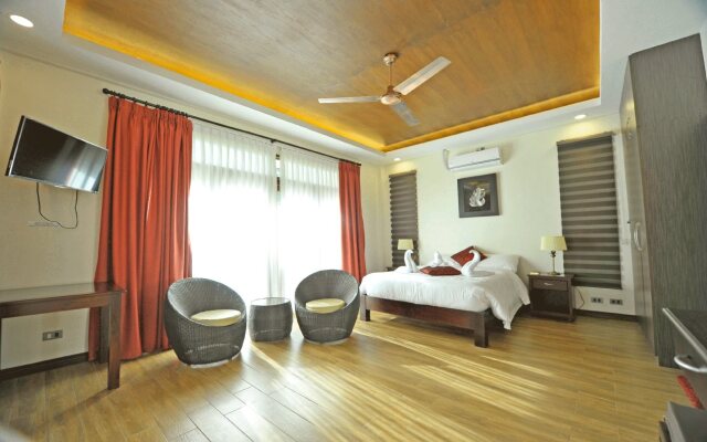 Rose Villas Resort