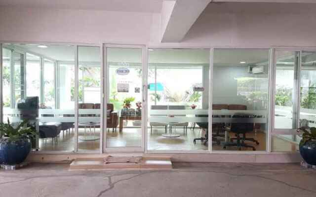 The 20 at Sukhumvit 77