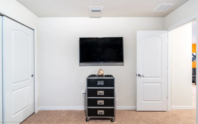 Windsor at Westside 8817