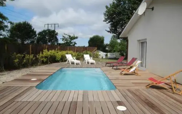 Villa 2 Chambres Bassin D'Arcachon Dans Quartier Residentiel.