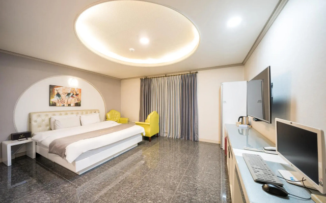 Hound Hotel Sangmu