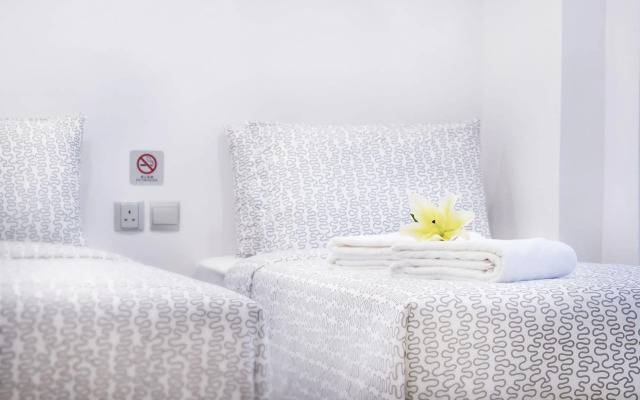 Minimal Hotel Culture
