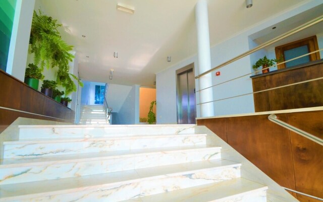 Sun - T1 With Balcony