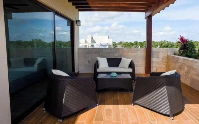 Blue Luxury La Veleta