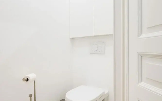 New Apartment Center of Trendy St Gille