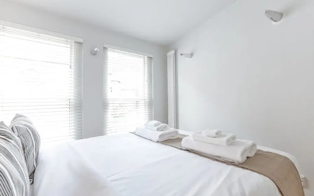 Sparkling 2 Bed Mews House