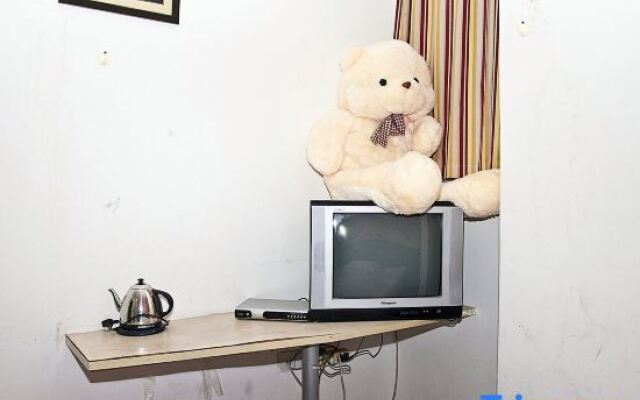 Shanghai Jingjing Hotel (Caobao Road Subway Station)