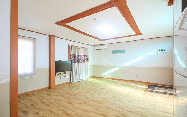 Cheongdo Four Seasons Pension