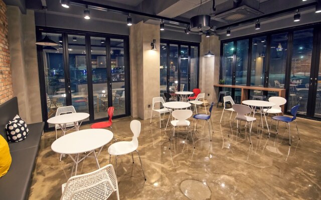 Doo Hotel & Guesthouse - Hostel