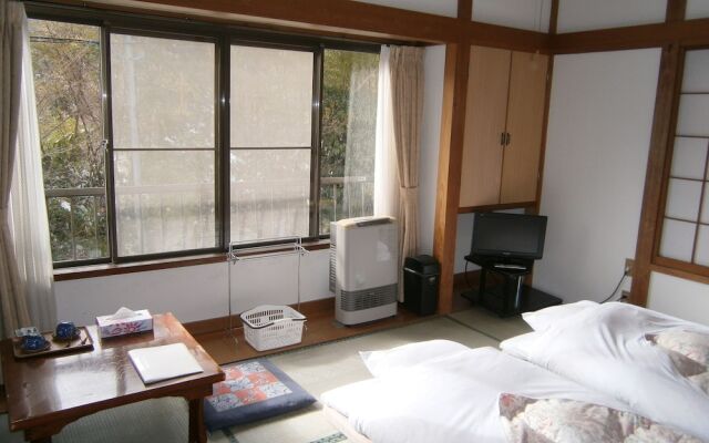 Moto-Hakone Guest House
