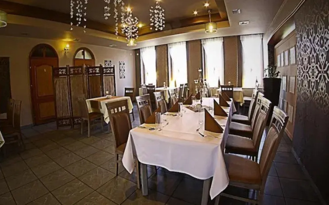 Hotel Nad Stawem