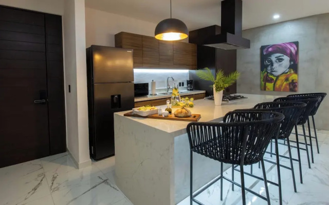 Serene Stylish Stay Roof Pool and Lounge