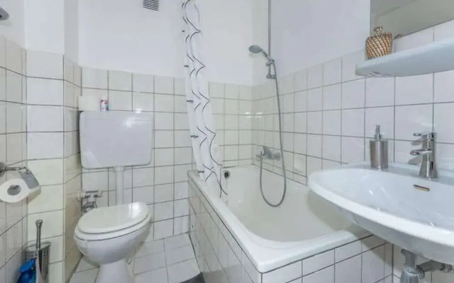 1 bedroom apartment in prime location