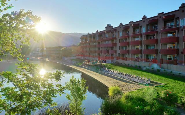 Holiday Inn Hotel & Suites Osoyoos, an IHG Hotel