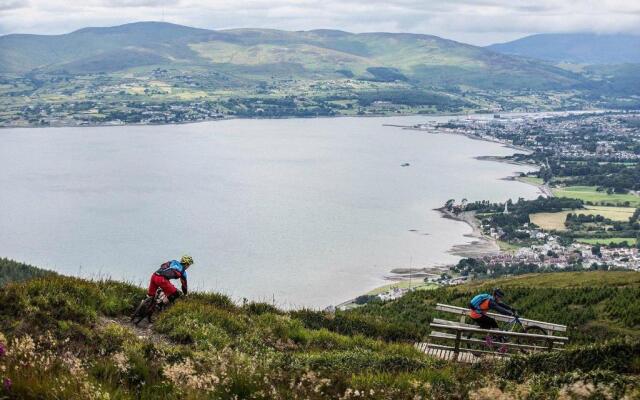 The Downshire Arms Apartments Hilltown