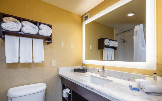 Holiday Inn Express Castro Valley - I-580 by IHG