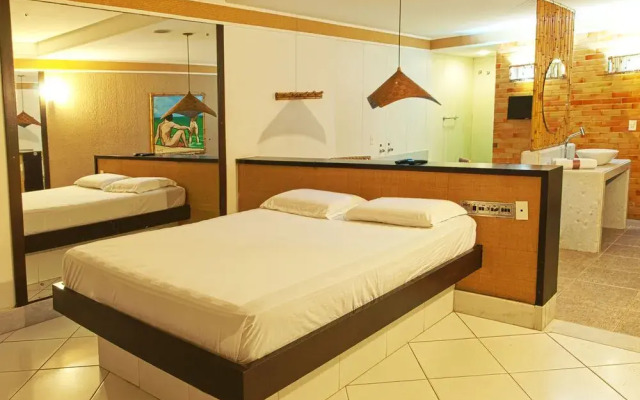 New Dhunas Motel