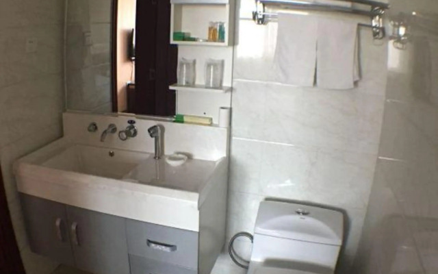 Zhushan Hotel